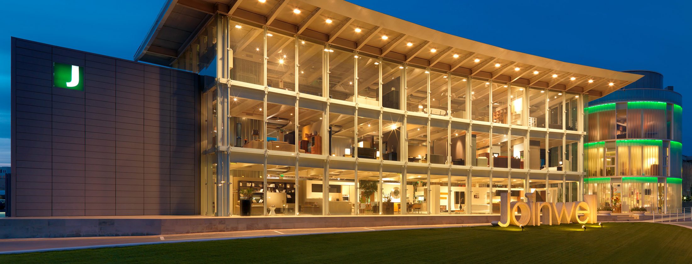 Joinwell Qormi Malta  Façade Light Up at Night